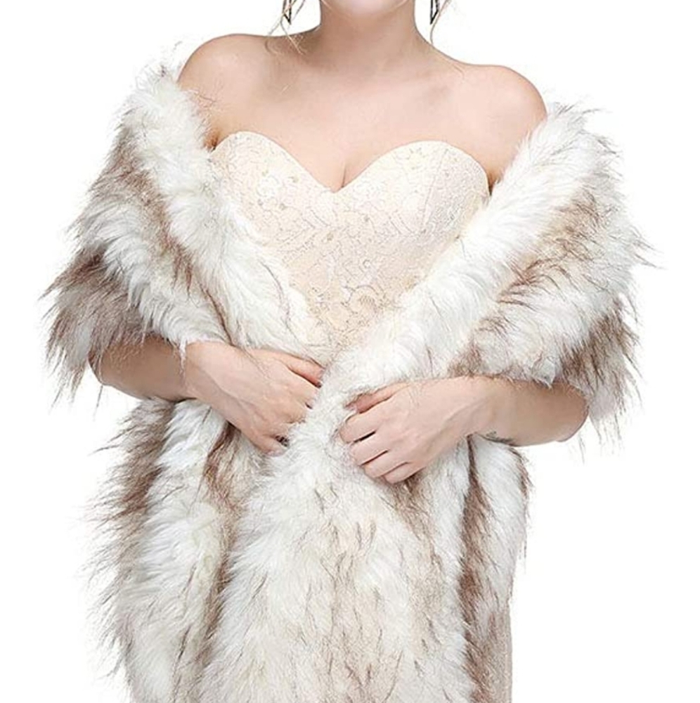 💚NWT💚 Faux Fur shawl